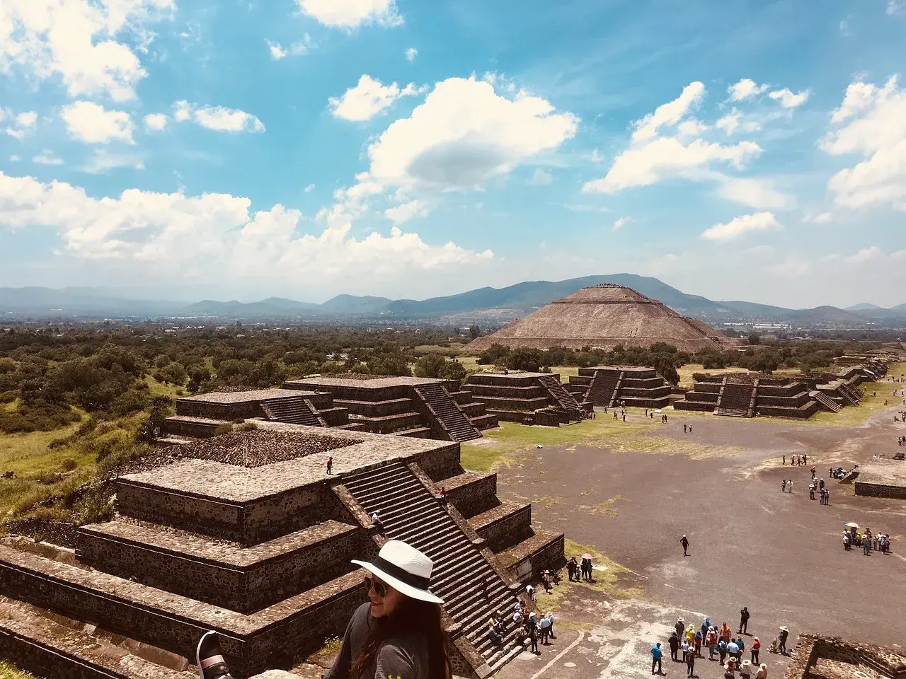Things to Do in Teotihuacan in a Summer Day in Mexico City